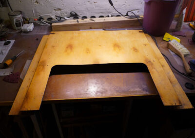 Bagsiden af proscenium, renset og slebet