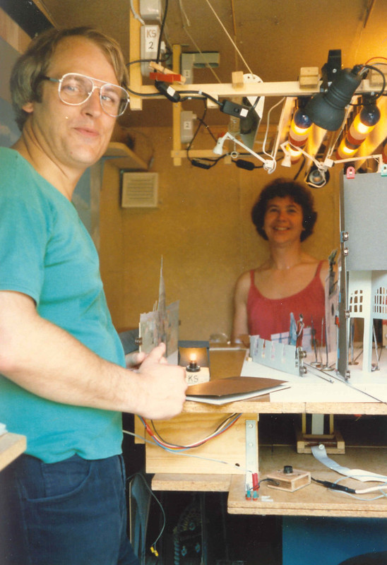 Lars og Fruen Backstage